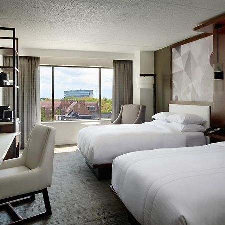Marriott East Lansing At University Place Extérieur photo