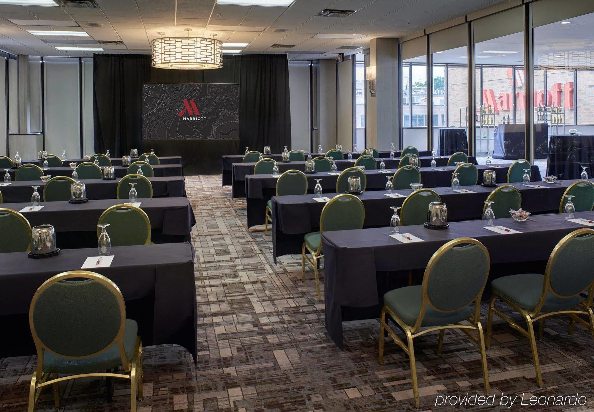 Hotel Marriott East Lansing At University Place Extérieur photo